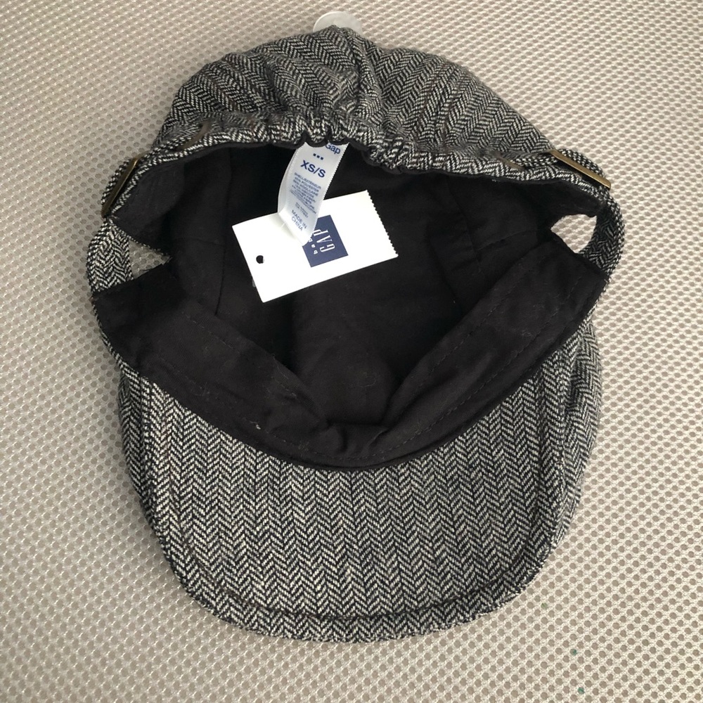 Baby hats lot of 4